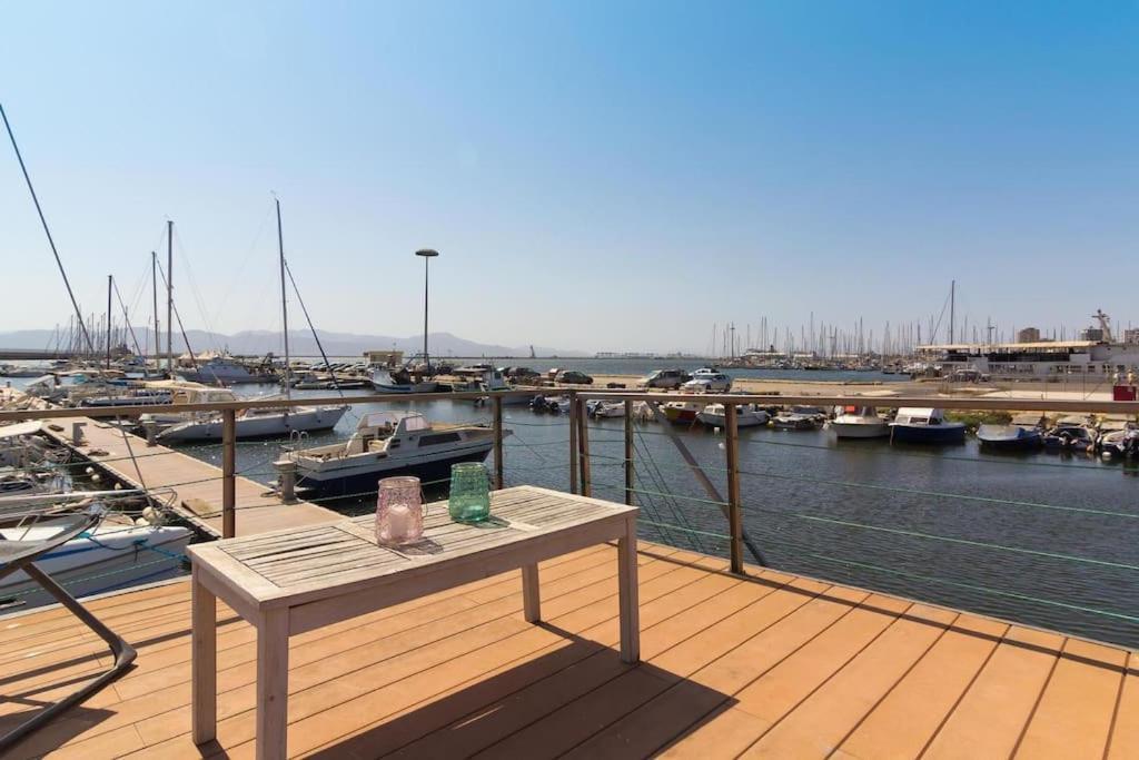 Houseboat Sardinia Suite Cagliari Bagian luar foto