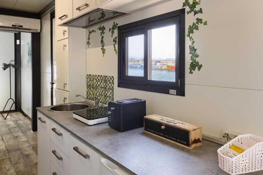 Houseboat Sardinia Suite Cagliari Bagian luar foto