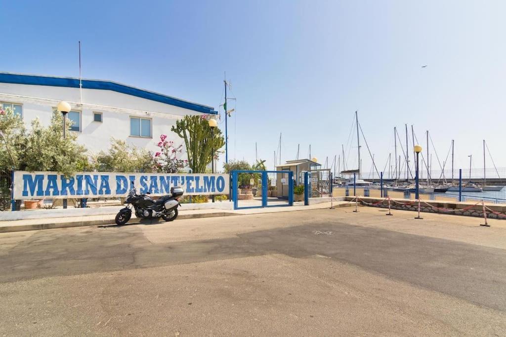Houseboat Sardinia Suite Cagliari Bagian luar foto