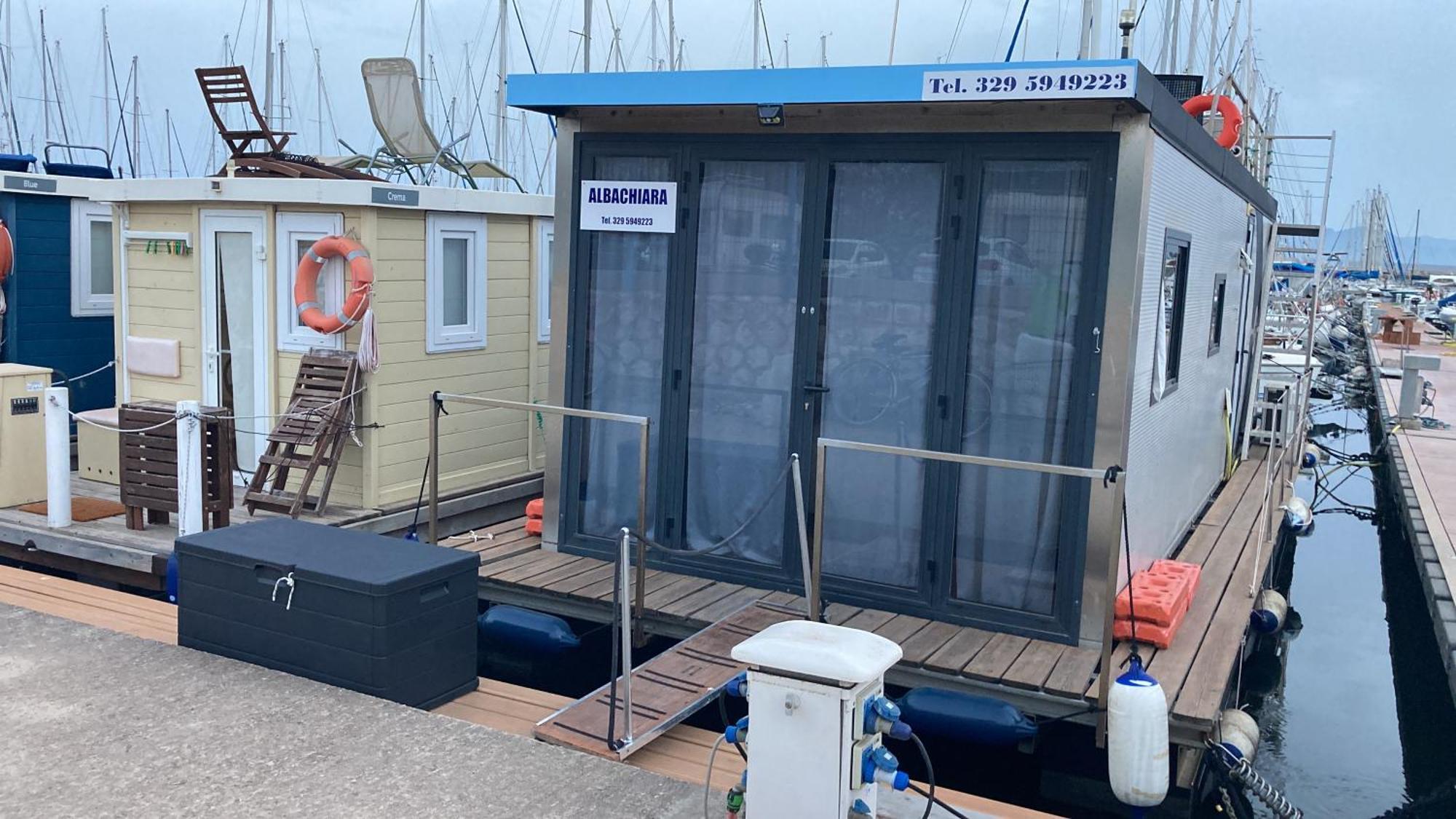 Houseboat Sardinia Suite Cagliari Bagian luar foto