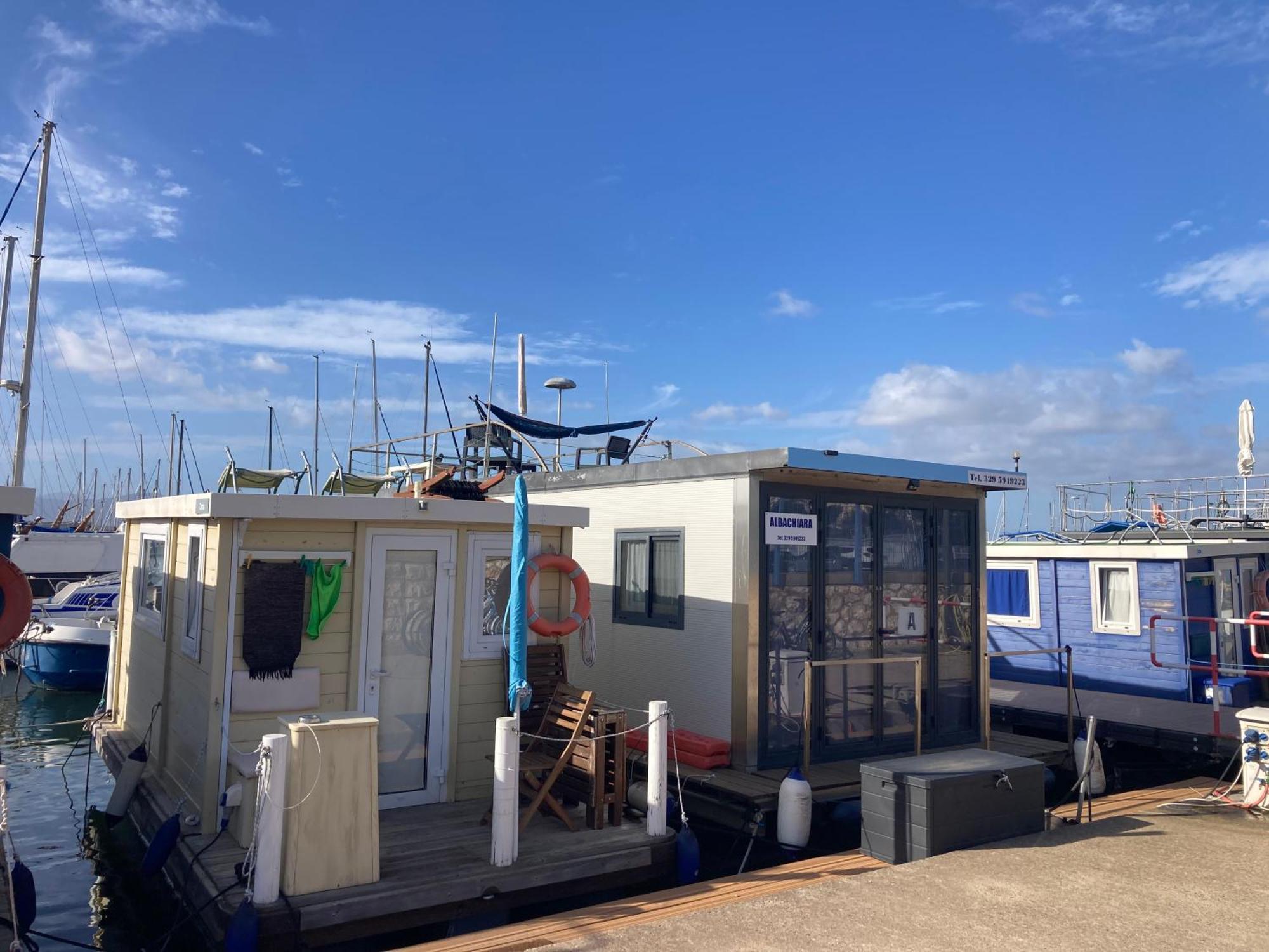 Houseboat Sardinia Suite Cagliari Bagian luar foto